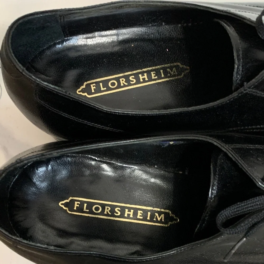Florsheim‎ Classic Black Leather Oxfords